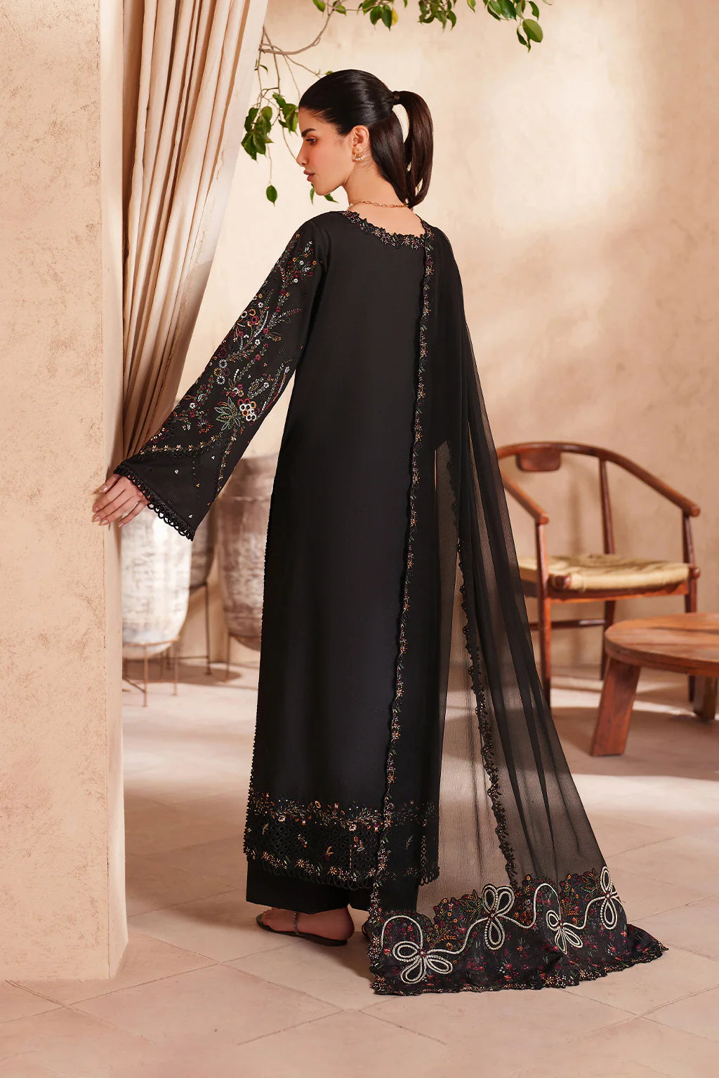 QA-07 Embroidered Lawn