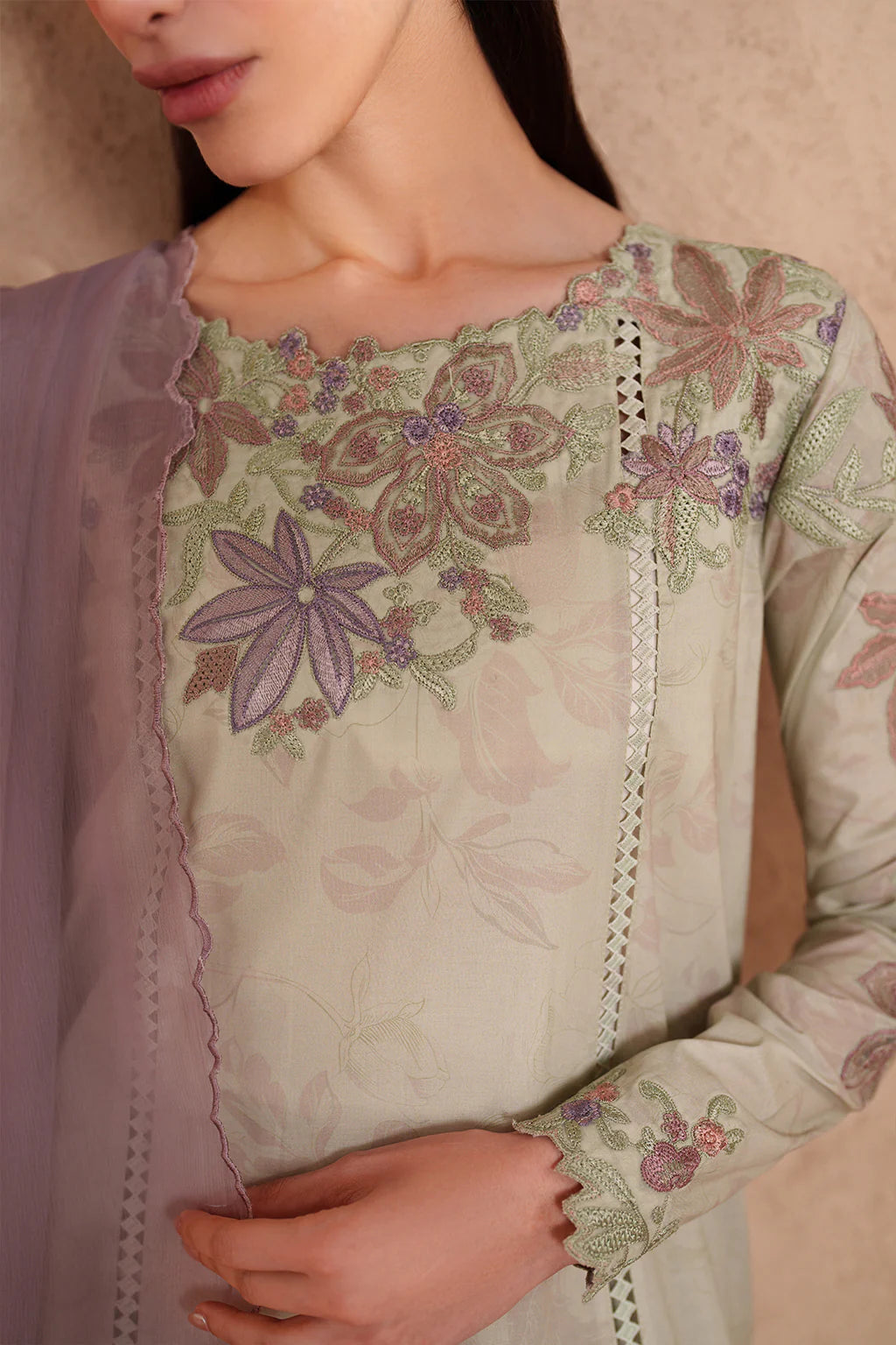 QA-09 Embroidered Lawn
