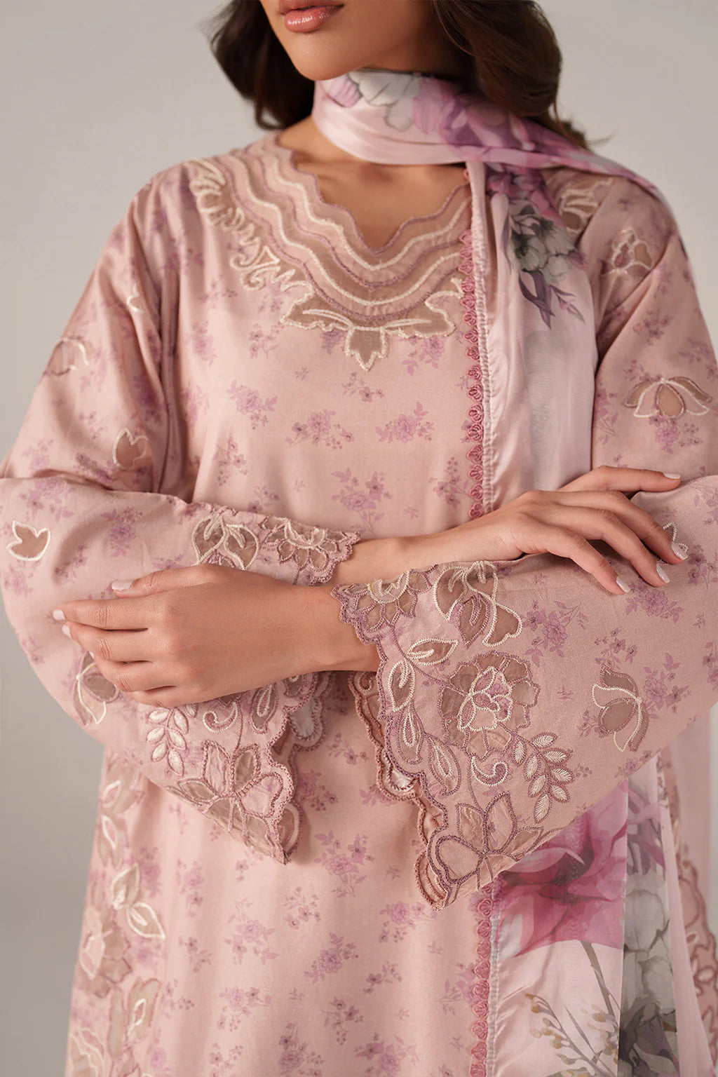 QA-05 Embroidered Lawn