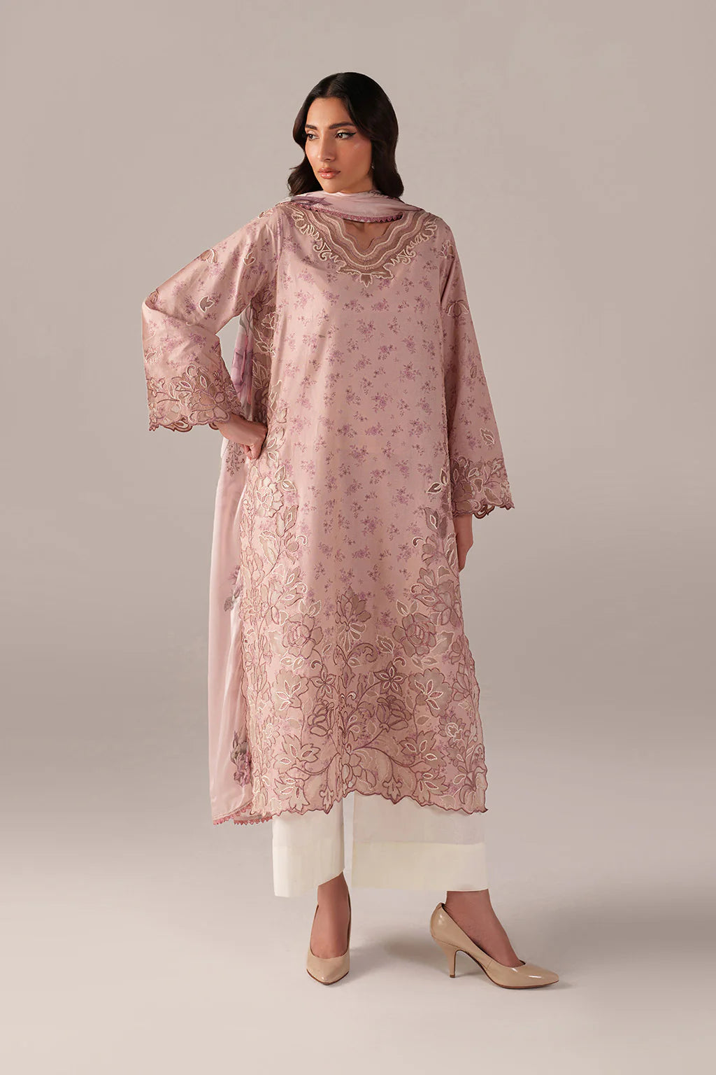 QA-05 Embroidered Lawn